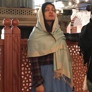 Meet your Posher, Abir